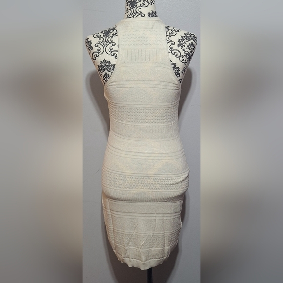 XS Abercrombie & Fitch Cream Knit Dress - Picture 4 of 4